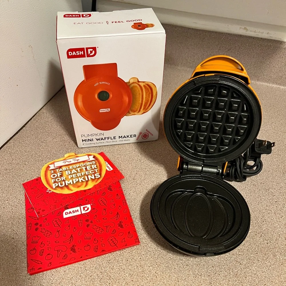 DASH - Pumpkin Mini Waffle Maker